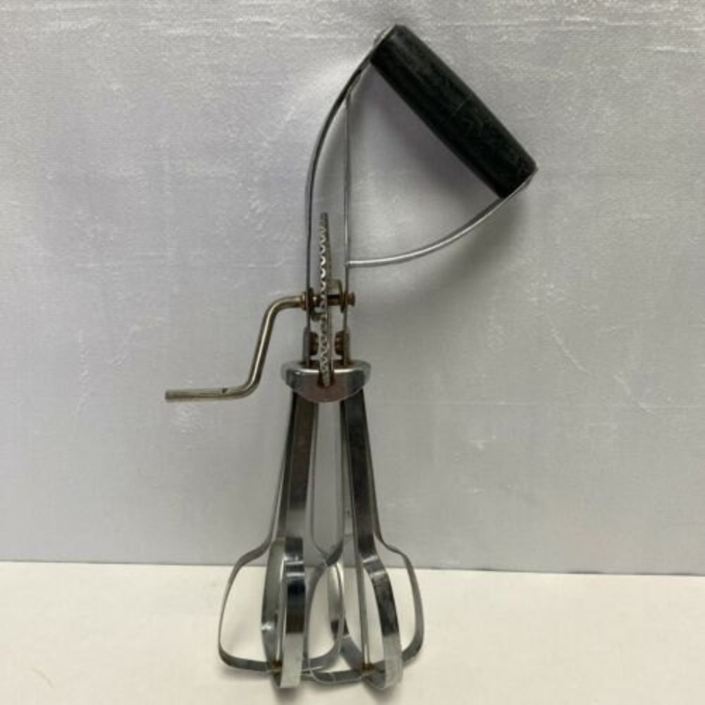 Vintage EKCO Best Egg‎ Beater Hand Held Crank Mixer Stainless Steal Black Handle
